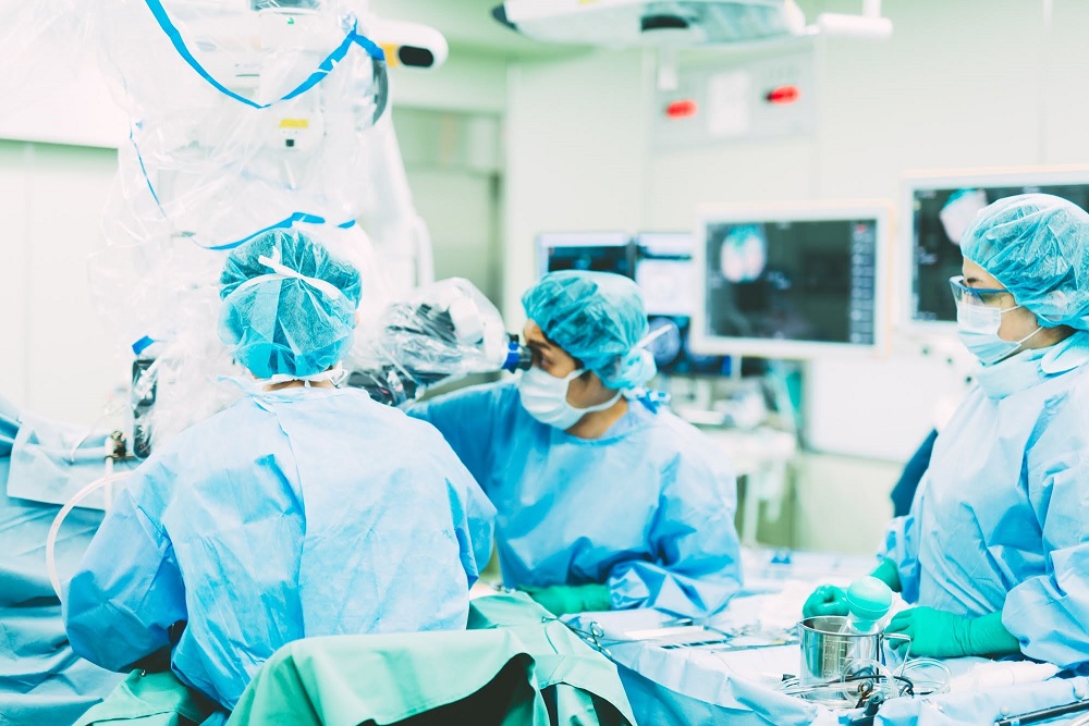 CURVE DUAL DISPLAY（ブレインラボ）