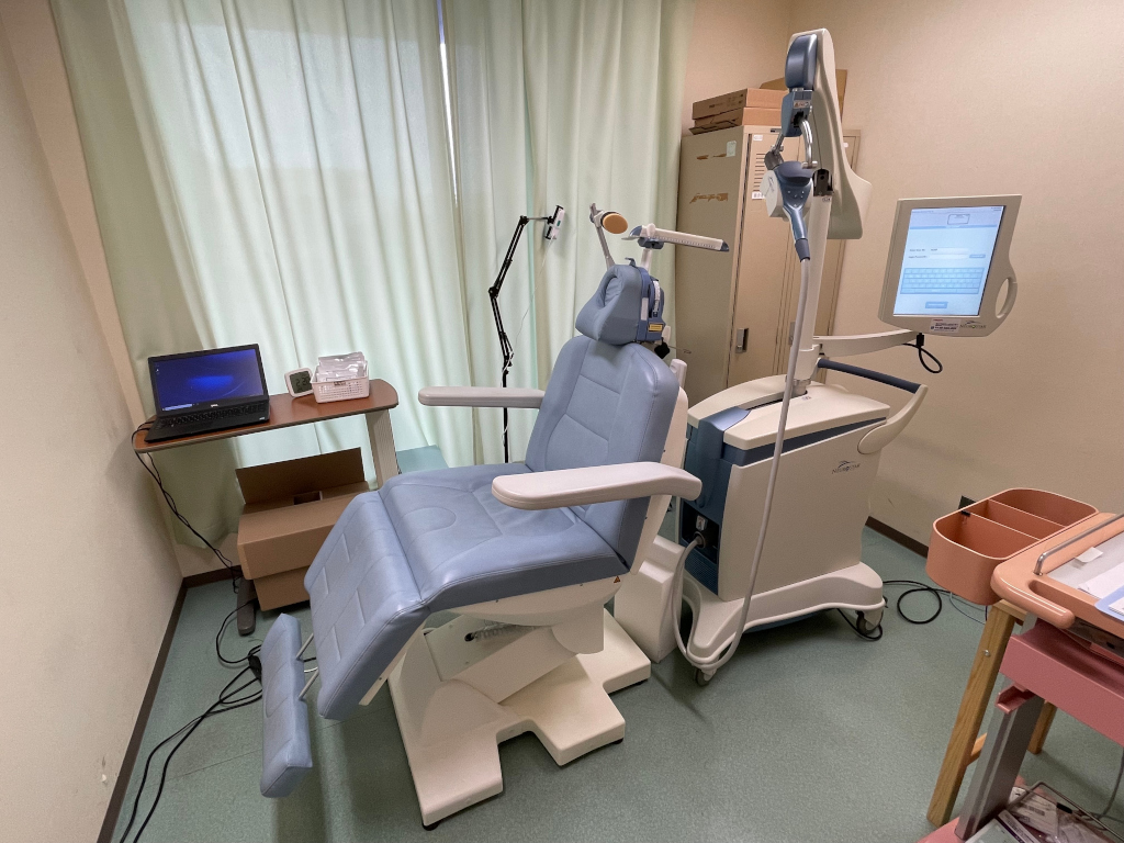 ELEKTA Neuromag TRIUX（エレクタ）