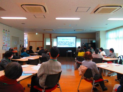むさしの会の「家族会」の様子